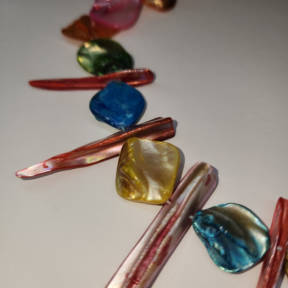 Bold Dyed Shell Statement Necklace Rainbow Irides… - image 4